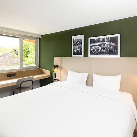 Hotel Campanile Les Ulis - Courtaboeuf Zewnętrze zdjęcie