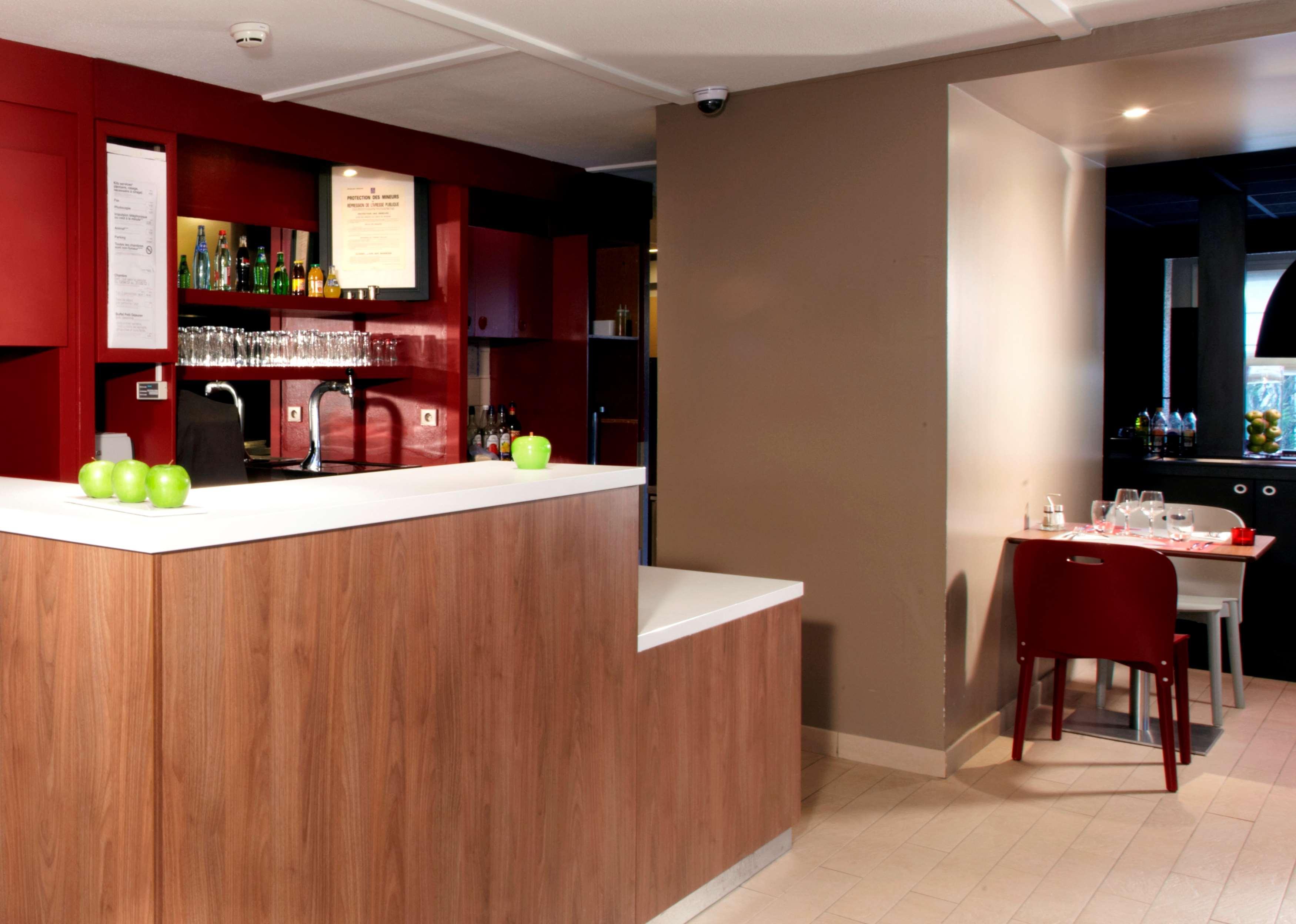 Hotel Campanile Les Ulis - Courtaboeuf Zewnętrze zdjęcie