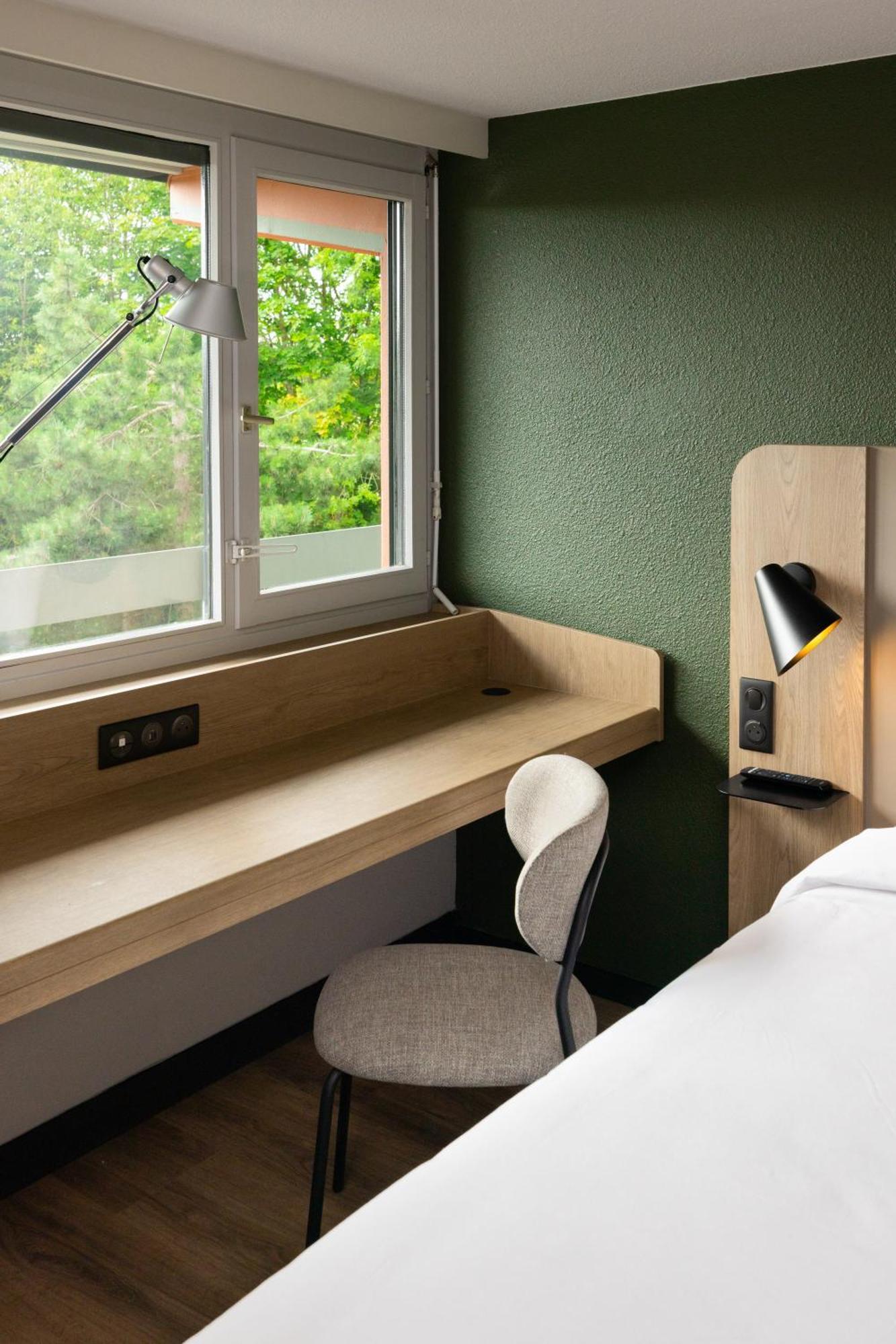 Hotel Campanile Les Ulis - Courtaboeuf Zewnętrze zdjęcie